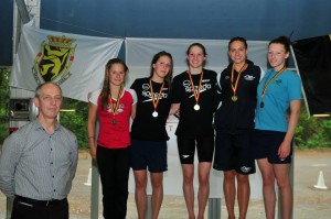 Marie-ClaireDeBaere_BK2014_Podium400mwisselslag
